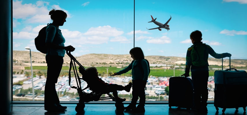 EasyJet снижает стоимость семейных туров за счет бесплатных детских мест