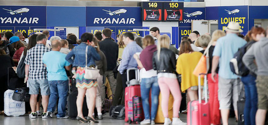 Ryanair выступает против решения Брюсселя о провозе бесплатной ручной клади