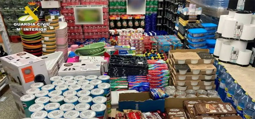 В Испании полиция конфисковала 118 000 продуктов, на которых не было этикеток на испанском языке