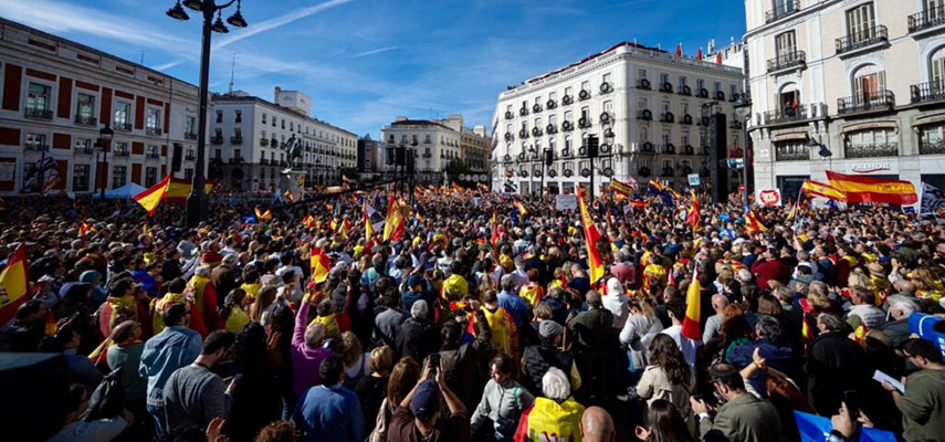 Протесты по всей Испании против соглашения об амнистии для формирования нового правительства