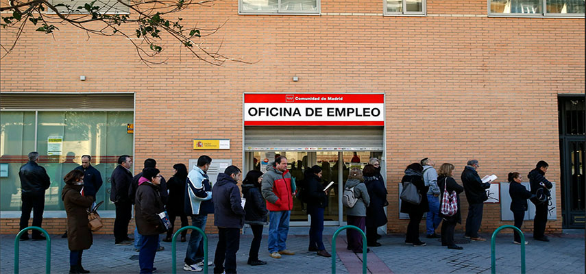 Правительство Испании обещает увеличить пособие по безработице и создать больше рабочих мест
