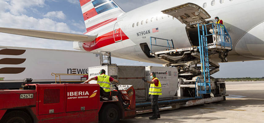 Обработчики багажа авиакомпании Iberia объявили о восьмидневной забастовке в период рождественских праздников