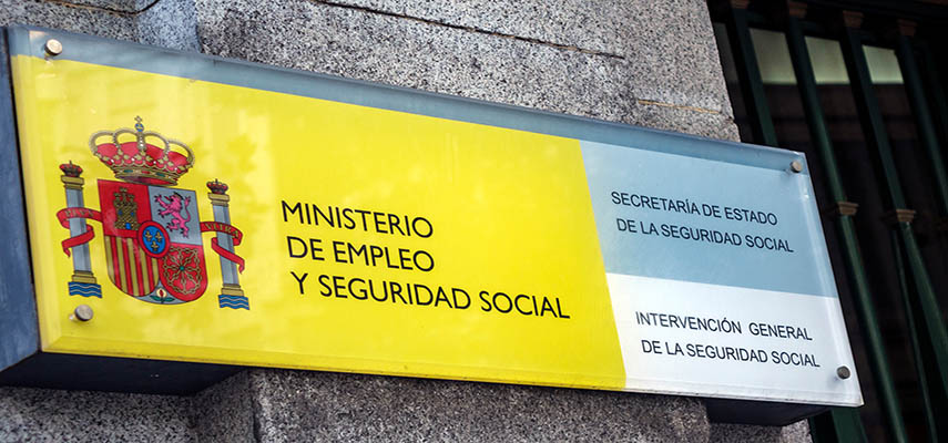 Правительство Испании значительно увеличит пособий по безработице