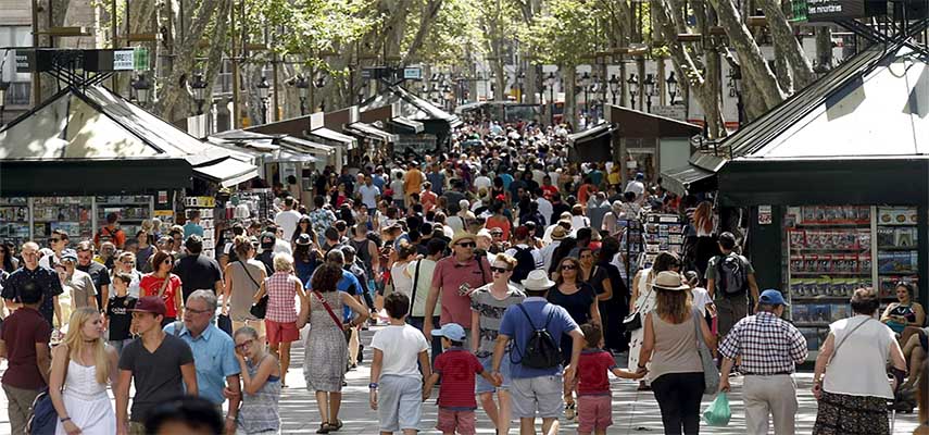 Испания находится на пороге исторического достижения в туристическом секторе