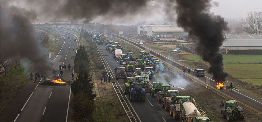 Фермеры и другие профессиональные водители проведут сотни протестов по всей Испании